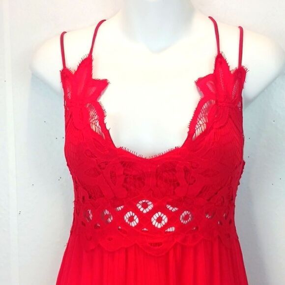 RUE 21 Red strappy peekaboo lace V neck ruffle hemline mini dress size XS n boho - Picture 4 of 12